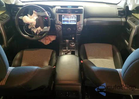 2021 Toyota 4Runner Sr5/Sr5 Premium z USA, uszkodzony, nr VIN JTEMU5JR6M5855077